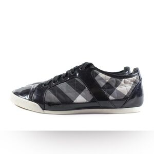 Burberry Quilted Patent Lace-Up Sneakers Black Size 35 $325 originally